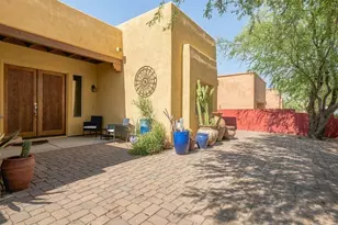 10647 E George Brookbank Pl, Tucson, AZ 85747 - Photo 8