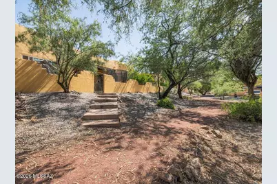 10647 E George Brookbank Place, Tucson, AZ 85747 - Photo 2