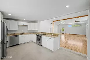 9140 N Shadow Mountain Dr, Oro Valley, AZ 85704 - Photo 18