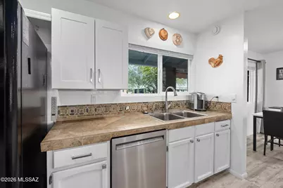 6969 N Northlight Drive, Tucson, AZ 85741 - Photo 8