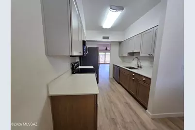 8919 E Calle Norlo, Tucson, AZ 85710 - Photo 8