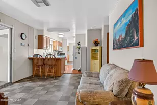 2842 S Western Way Cir, Tucson, AZ 85713 - Photo 10