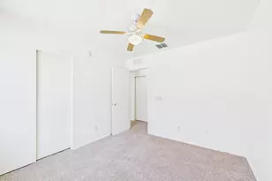 9947 E Denver Hill Dr, Tucson, AZ 85748 - Photo 16