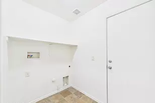 9947 E Denver Hill Dr, Tucson, AZ 85748 - Photo 20