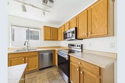 9947 E Denver Hill Drive, Tucson, AZ 85748 - Photo 6
