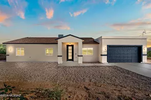 1563 Pinguinos Ct, Rio Rico, AZ 85648 - Photo 1