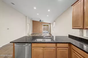 11394 E Squash Blossom Loop, Tucson, AZ 85747 - Photo 8