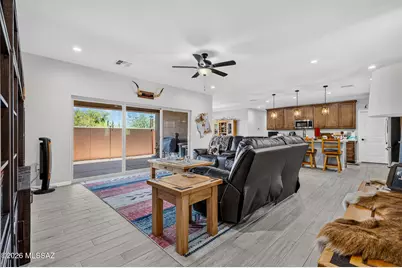 882 E Vault Mine Court, Green Valley, AZ 85614 - Photo 12
