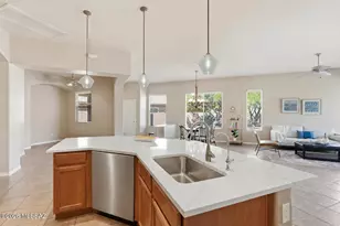 12771 N New Reflection Dr, Marana, AZ 85658 - Photo 8