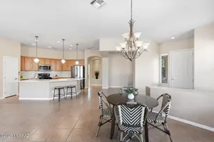 12771 N New Reflection Dr, Marana, AZ 85658 - Photo 10