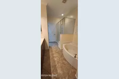10706 N Hewitt Place, Oro Valley, AZ 85737 - Photo 12