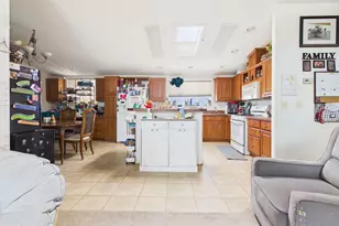 16879 W Silverbell Rd, Marana, AZ 85653 - Photo 8