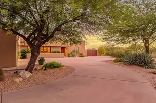 11725 N Via de la Verbenita, Oro Valley, AZ 85737 - Photo 8