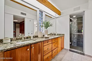 11725 N Via de la Verbenita, Oro Valley, AZ 85737 - Photo 32
