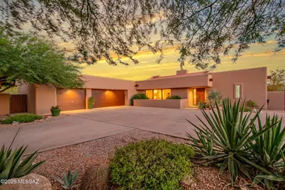 11725 N Via De La Verbenita, Oro Valley, AZ 85737 - Photo 2