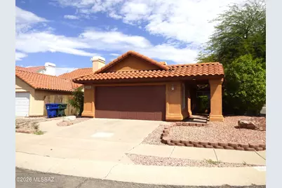 9500 E Stonehaven Way, Tucson, AZ 85747 - Photo 2