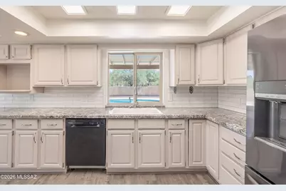 2942 N Longhorn Drive, Tucson, AZ 85749 - Photo 10
