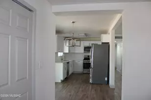 6526 E Calle Dened, Tucson, AZ 85710 - Photo 6