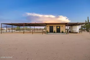 7985 N Pleasant Ln, Tucson, AZ 85743 - Photo 36
