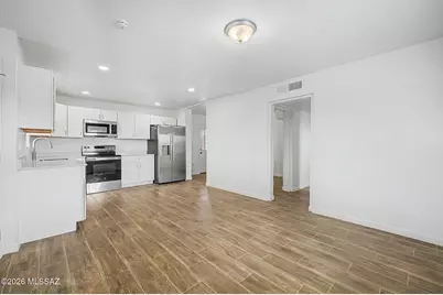 313 W 42nd Street, Tucson, AZ 85713 - Photo 6