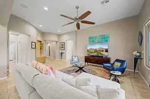 521 N Easter Lily Ln, Green Valley, AZ 85614 - Photo 10
