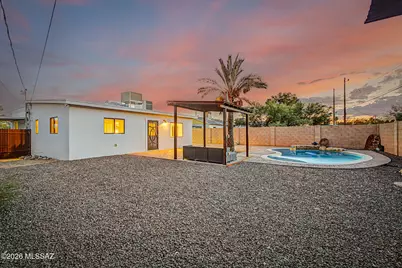1115 E East Circle Drive, Tucson, AZ 85719 - Photo 1