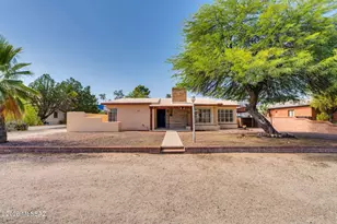 2014 E Helen St, Tucson, AZ 85719 - Photo 2