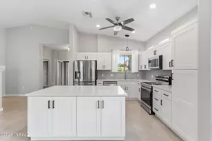 4687 S Holly Rose Dr, Green Valley, AZ 85622 - Photo 22