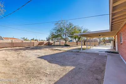 1941 S Cloverland Avenue, Tucson, AZ 85711 - Photo 18