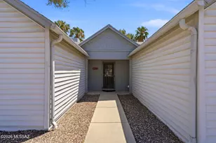 4611 Elkridge Dr, Tucson, AZ 85730 - Photo 2