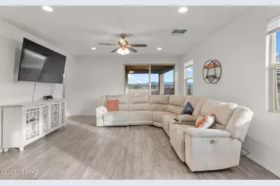 14070 E Red Pine Place, Vail, AZ 85641 - Photo 10