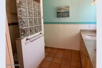422 E Las Milpas, Green Valley, AZ 85614 - Photo 6