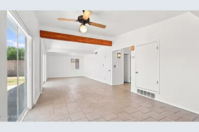 6735 E Montecito Drive, Tucson, AZ 85710 - Photo 12