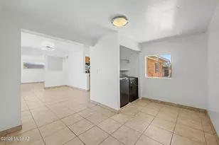 7102 E 33rd Pl, Tucson, AZ 85710 - Photo 14
