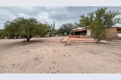 10121 E Catalina Highway, Tucson, AZ 85749 - Photo 12