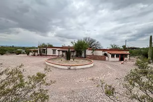 10121 E Catalina Hwy, Tucson, AZ 85749 - Photo 2