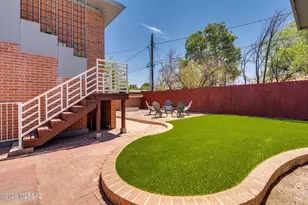 2212 E 9th St, Tucson, AZ 85719 - Photo 32