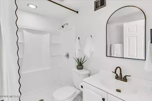 8031 E 17th Pl, Tucson, AZ 85710 - Photo 18