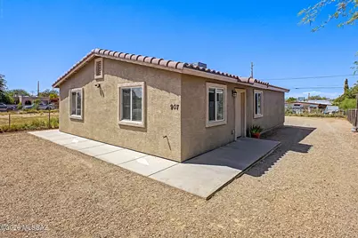 907 E 32nd Street, Tucson, AZ 85713 - Photo 1