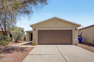 6399 S Sunrise Valley Dr, Tucson, AZ 85706 - Photo 2