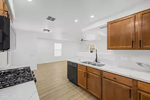 6399 S Sunrise Valley Dr, Tucson, AZ 85706 - Photo 14