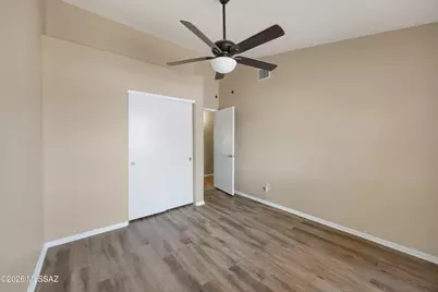 8901 N Palm Brook Drive, Tucson, AZ 85743 - Photo 18
