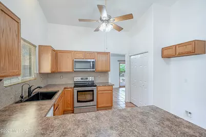 9780 E Paseo Del Tornasol, Tucson, AZ 85747 - Photo 16