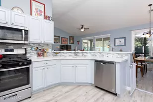 9259 N Whispering Shadows Way, Tucson, AZ 85743 - Photo 16