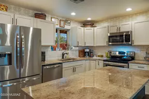 8101 E Kenyon Dr, Tucson, AZ 85710 - Photo 6