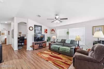 4001 E Blacklidge Drive #6, Tucson, AZ 85712 - Photo 12