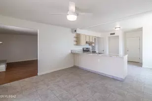 2434 S Palm Springs Dr, Tucson, AZ 85710 - Photo 12