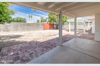 2434 S Palm Springs Drive, Tucson, AZ 85710 - Photo 18