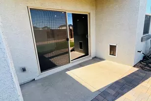 10442 W Guildford Ln, Marana, AZ 85653 - Photo 8