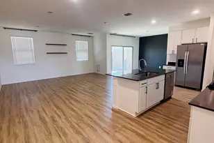 10442 W Guildford Ln, Marana, AZ 85653 - Photo 2